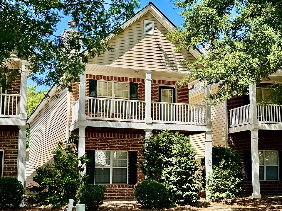 236 Wiltshire Dr