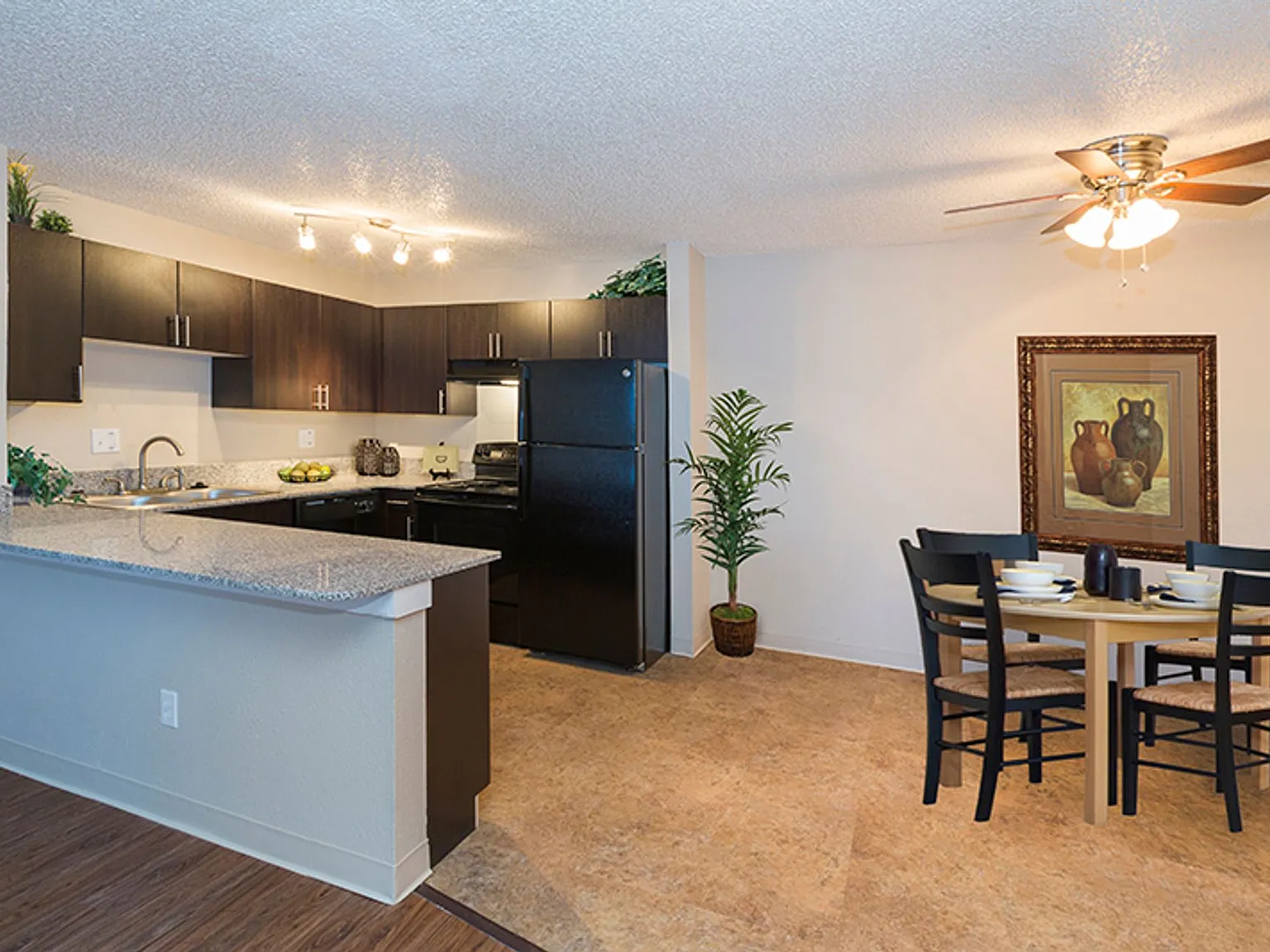 Creek View Apartments — Photo 3