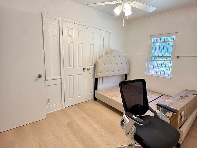 3011 Walton Ave — Photo 6