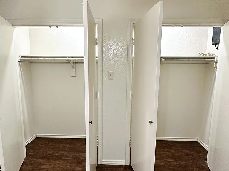 924 W Chestnut St #3 — Photo 11