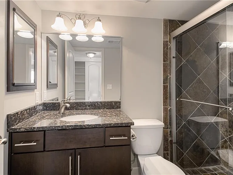 920 Washington St #206 — Photo 9