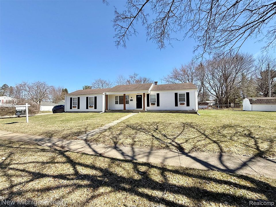 1st image of 501 Spring Ln