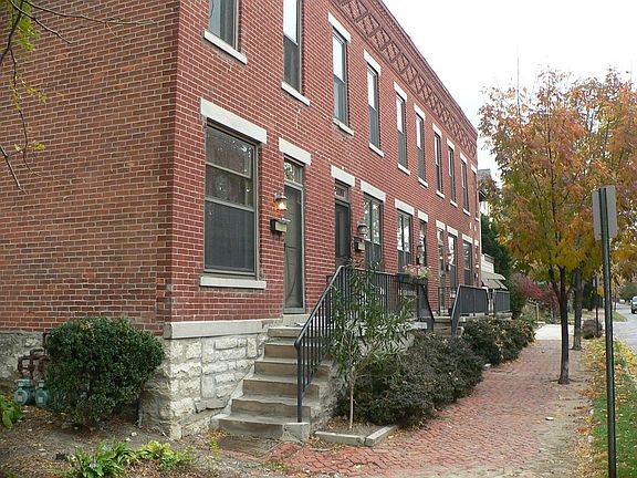 3rd image of 364-372 E Sycamore St #1864