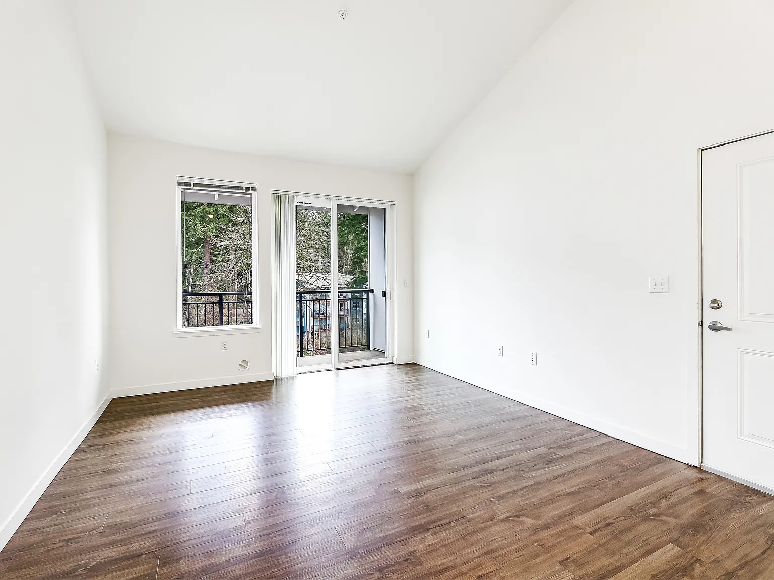 Allegro Apartments — Photo 3