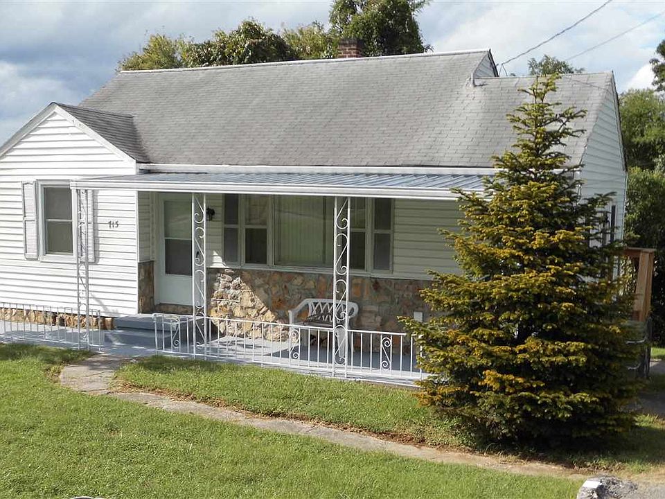 1st image of 715 Algonquin Dr