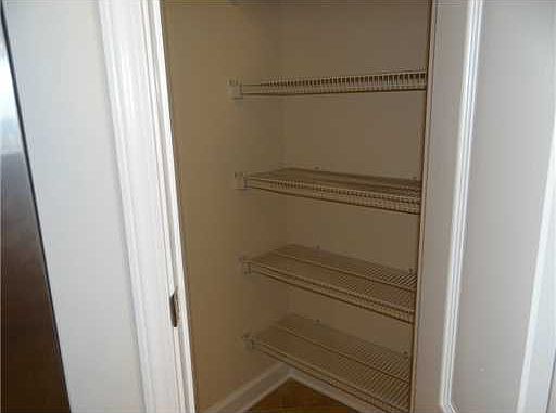 4th image of 1200 Beach Dr
