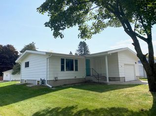 340 N Noquebay Ave, Peshtigo, WI 54157