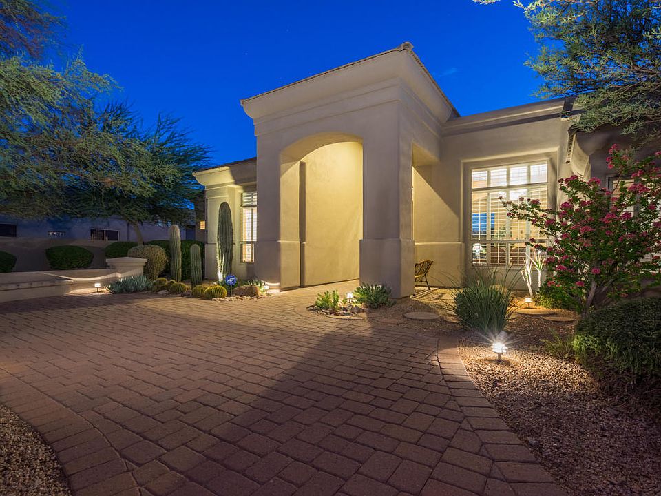1st image of 10488 N 134th Way