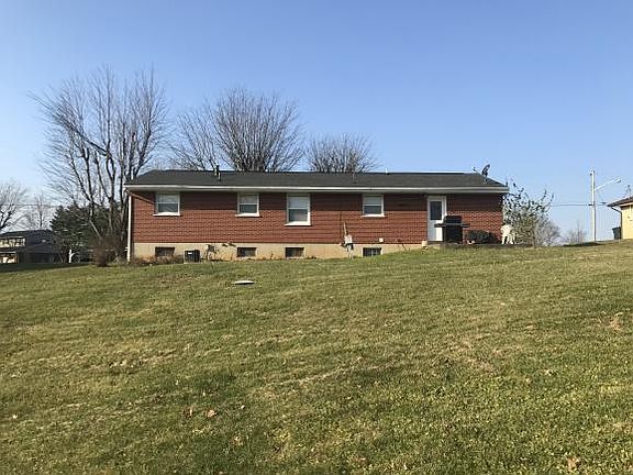 2nd image of 301 Hillview Dr
