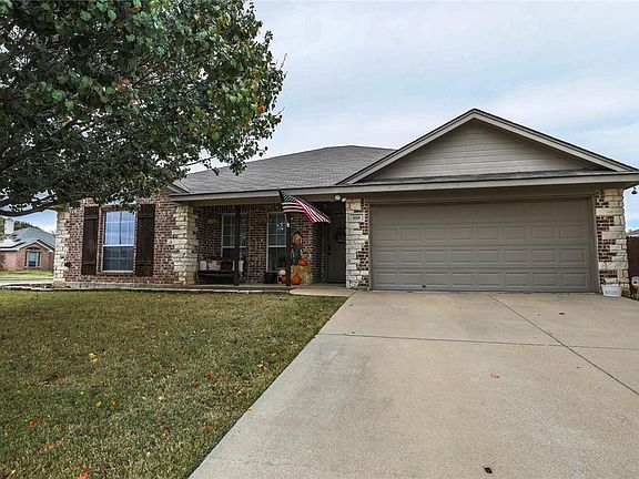 2nd image of 608 Meadowbrook Dr