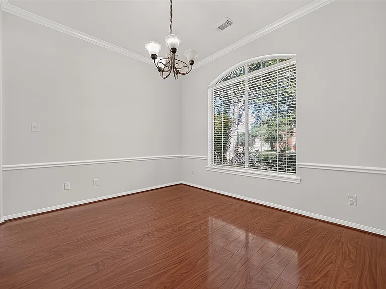 10802 Warner Hollow Ct — Photo 7