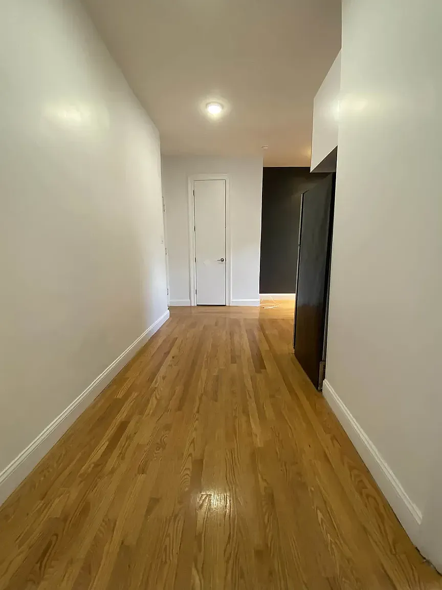 1532 Ocean Avenue — Photo 3
