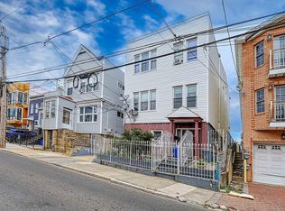 22 Graham St, Jersey City, NJ 07307