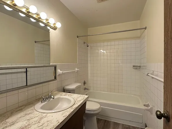 Arbor, 1526 21st Ave S APT 107, Fargo, ND 58103