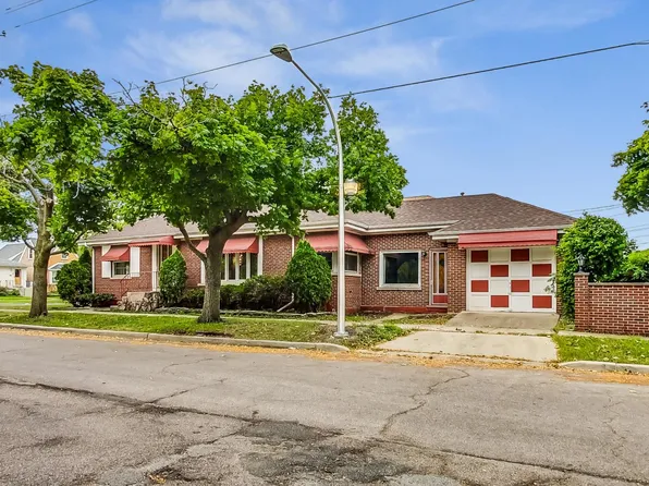 7000 W Roscoe St, Chicago, IL 60634