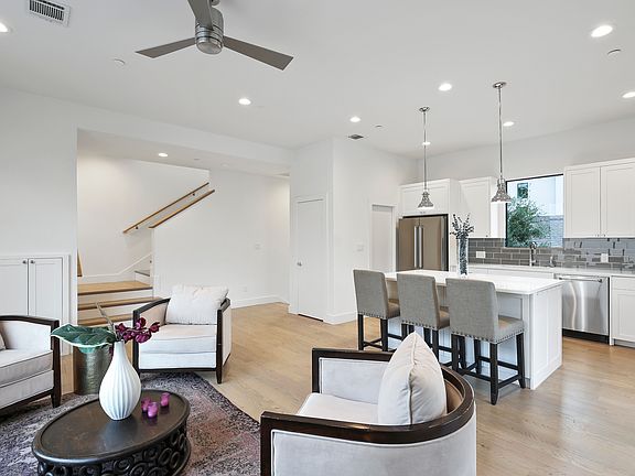 5th image of 2307 Kirby St #C