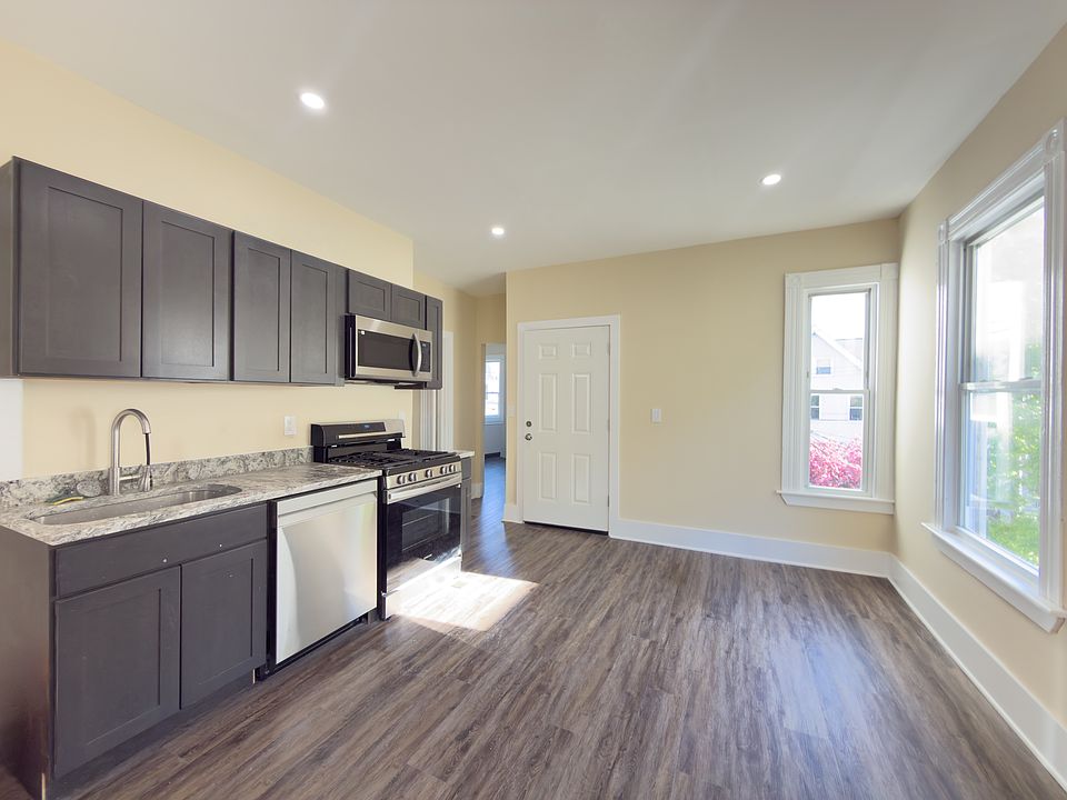 1st image of 23 Tilton St #2