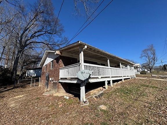 3rd image of 6240 Humphries Hill Rd