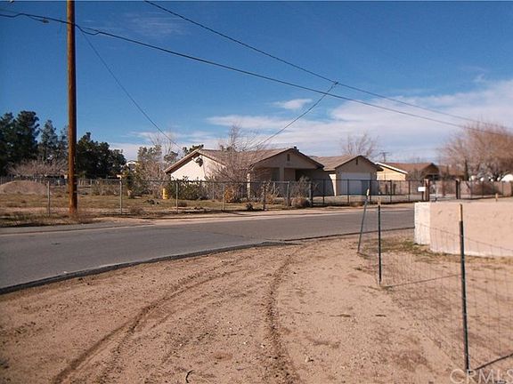 3rd image of 8924 Glendale Ave