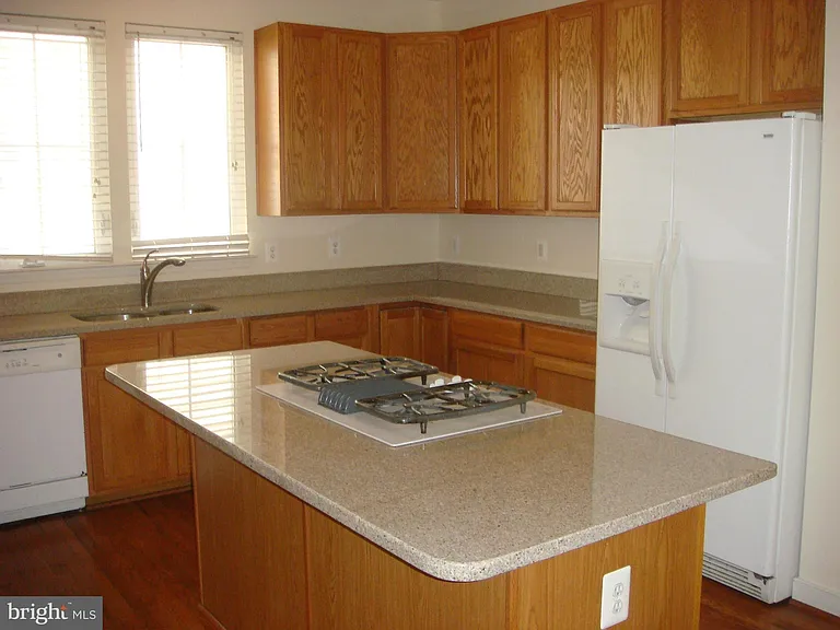 3858 Braveheart Dr — Photo 7