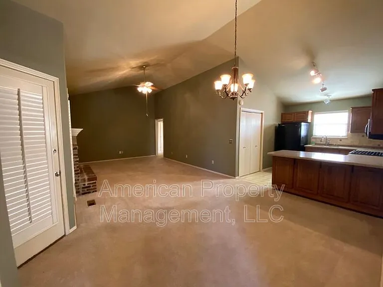 8841 S Canton Pl — Photo 4