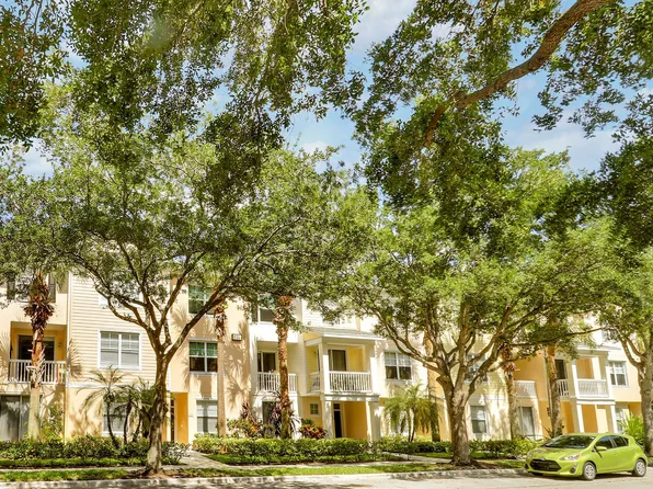 155 Galicia Way #204, Jupiter, FL 33458