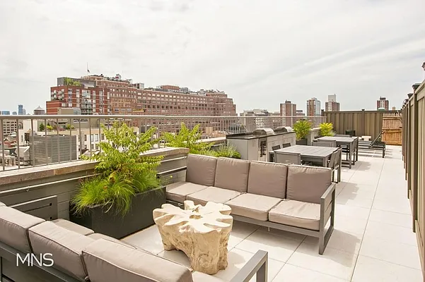 Rented by MNS Marketing | media 8