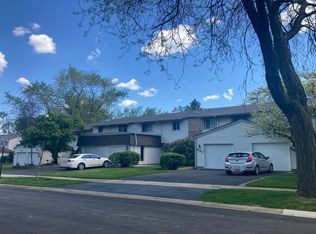 555 Monroe Rd, Bolingbrook, IL 60440