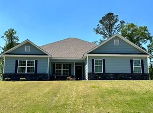 27 Veterans Ct, Fort Mitchell, AL 36856