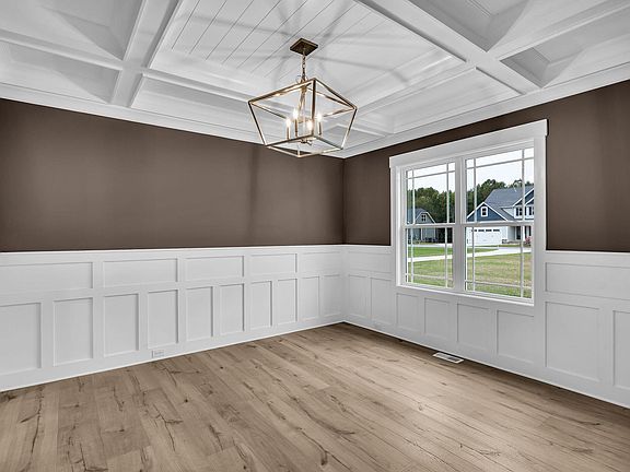 3rd image of 177 Freedom Ridge Dr