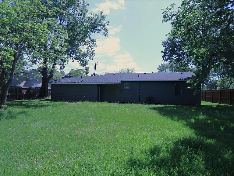 130 Bennett Dr — Photo 10