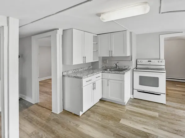 119 School St Unit 5, Putnam, CT 06260