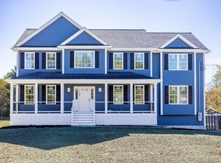 44 Nod Rd, Groton, MA 01450