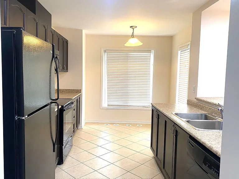39 Suitor Ct — Photo 8