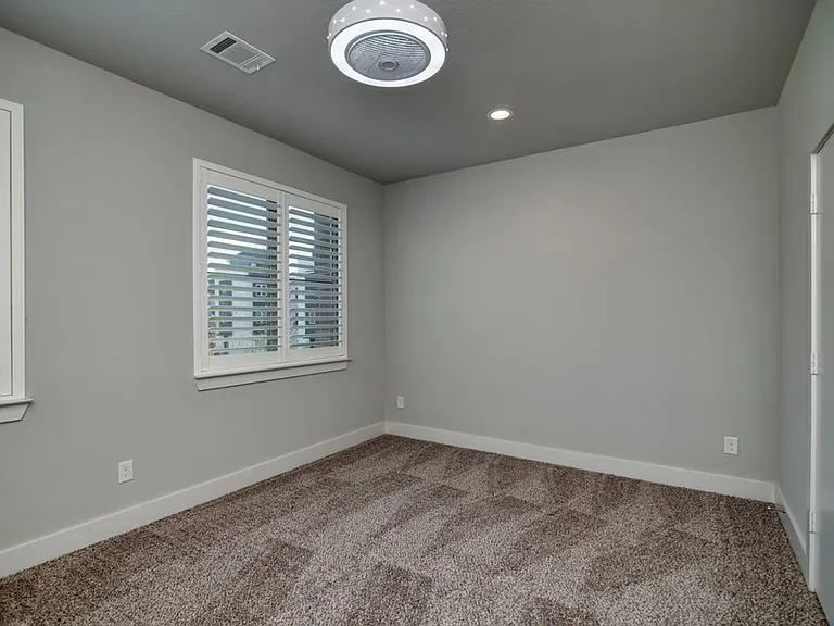 218 Wimberly St — Photo 12