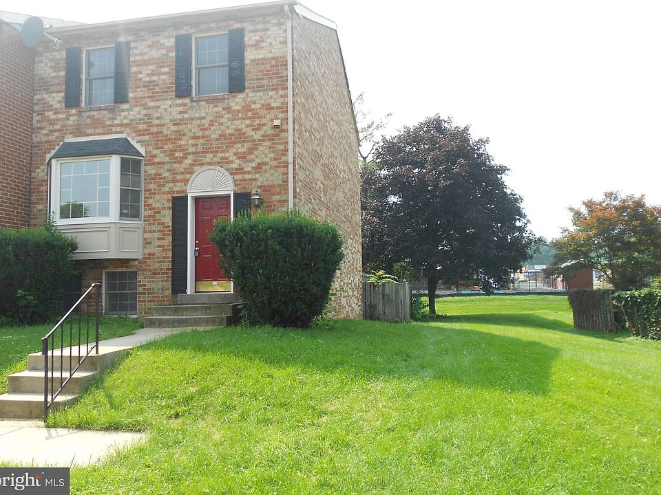 1st image of 111 Dunsford Ct