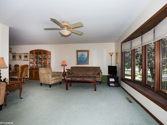 2nd image of 707 Claremont Dr