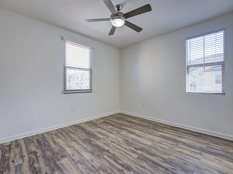 Solterra Ecoluxury Apartments — Photo 17