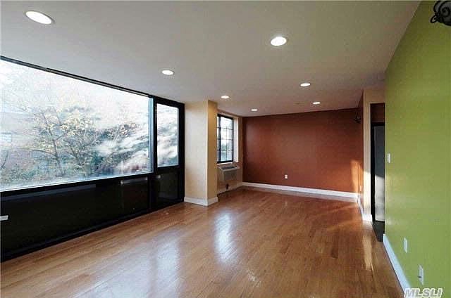 2nd image of 311 Nichols Ave