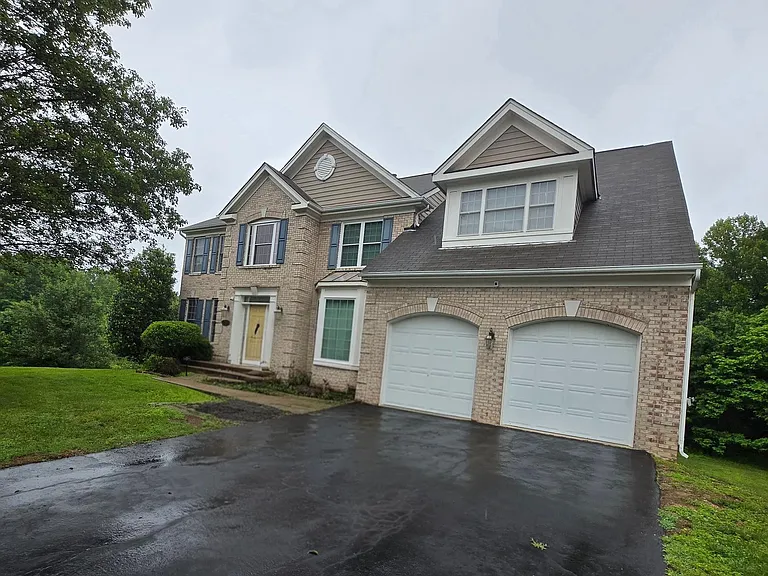 17090 Anns Brook Ct — Photo 2