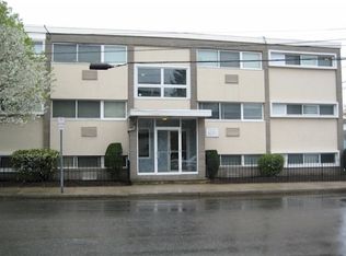 7 Spruce St APT 6, Waltham, MA 02453