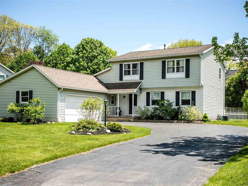 1st image of 17 Friar Tuck Way