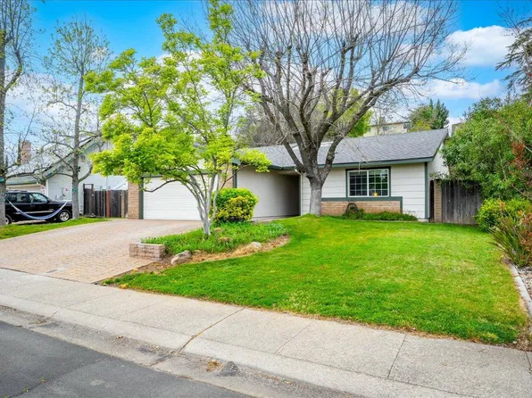 2433 Pinnacles Dr, Rocklin, CA 95677