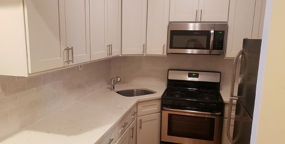 2nd image of 178 E 108th St #2