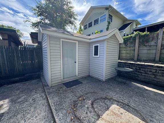 3rd image of 6820 E Harrold Pl