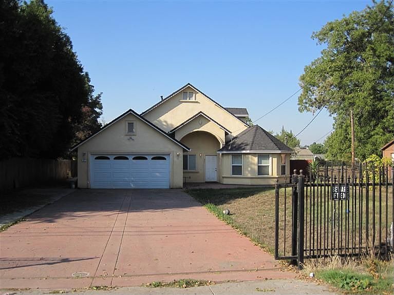 1st image of 427 N Lillian Ave