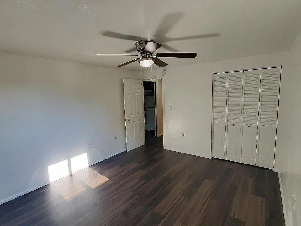 415 N Jefferson Ave #4