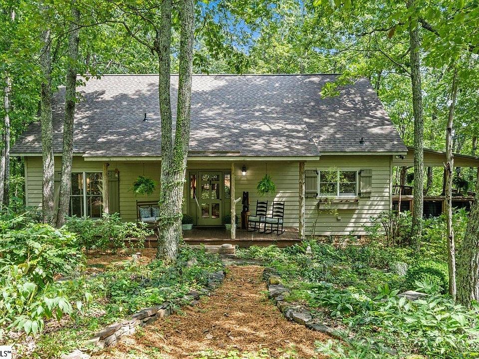 1st image of 160 Duffs Mountain Rd