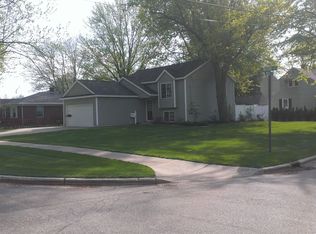5481 Wilson Ave, Hudsonville, MI 49426