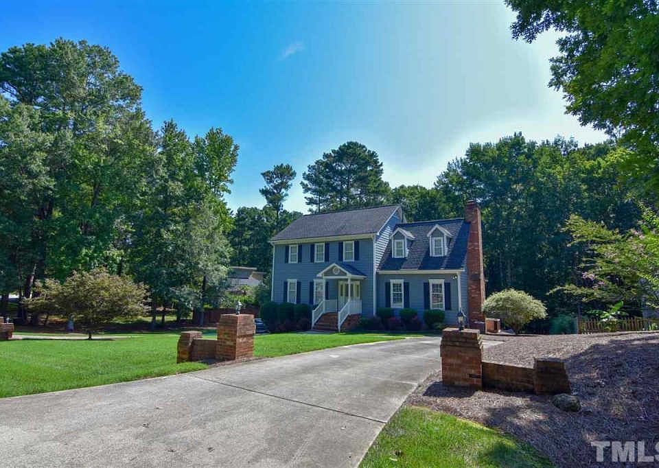 1st image of 218 N Riverdale Dr
